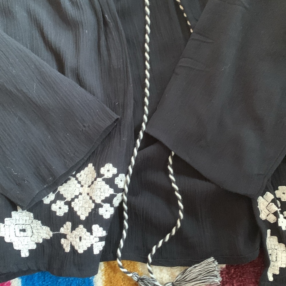 Embroidered peasant top jacket - Picture 5 of 8